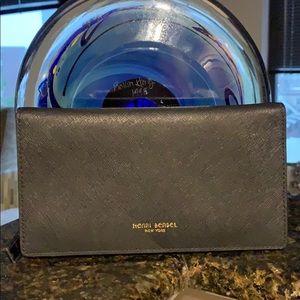 Henri Bendel wallet NWOT West 57th